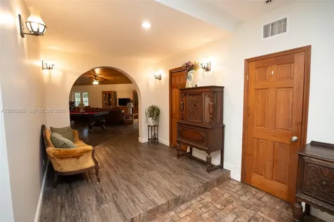 2221 SW 28th Way Fort Lauderdale FL 33312