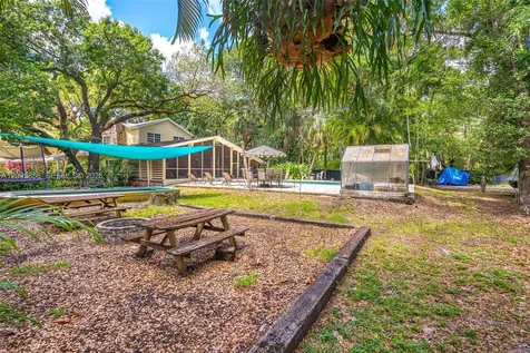2221 SW 28th Way Fort Lauderdale FL 33312