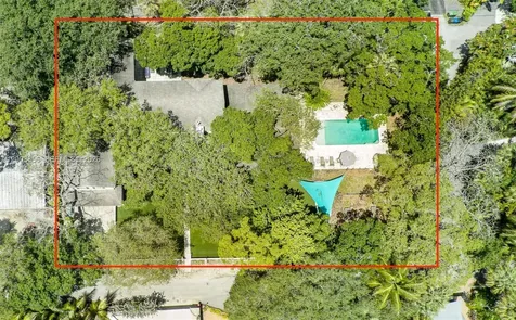 2221 SW 28th Way Fort Lauderdale FL 33312