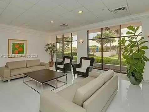5700 Collins Avenue Miami Beach FL 33140