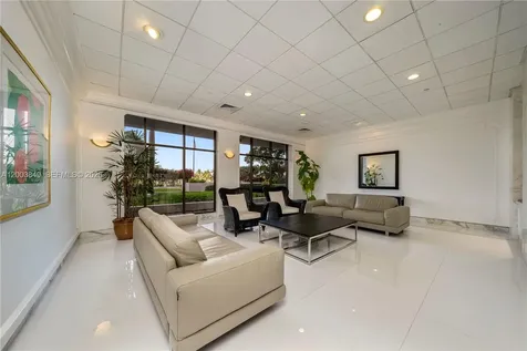 5700 Collins Avenue Miami Beach FL 33140