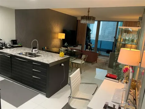 200 Biscayne Boulevard Way Miami FL 33131