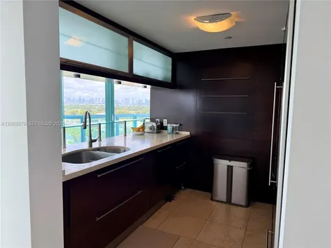 6000 Indian Creek Drive Miami Beach FL 33140