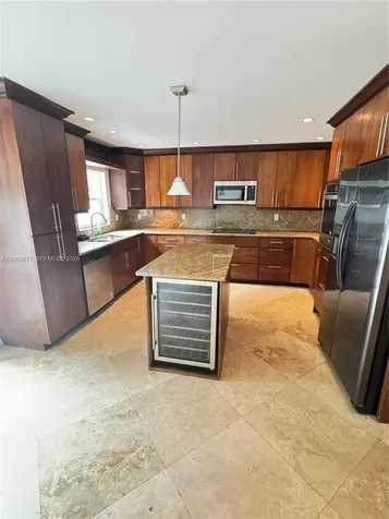 3920 Woodside Drive Coral Springs FL 33065