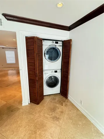 3920 Woodside Drive Coral Springs FL 33065