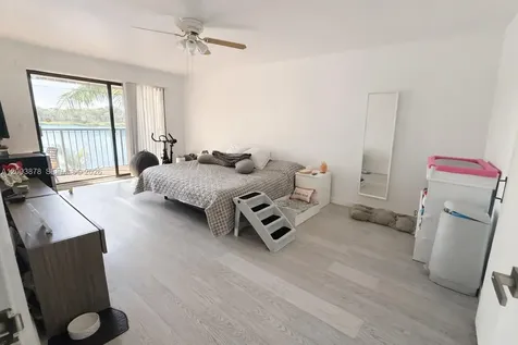 North Lauderdale FL 33068