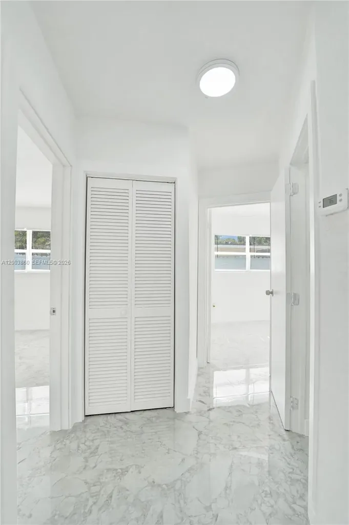 6442 Oak Street Hollywood FL 33024