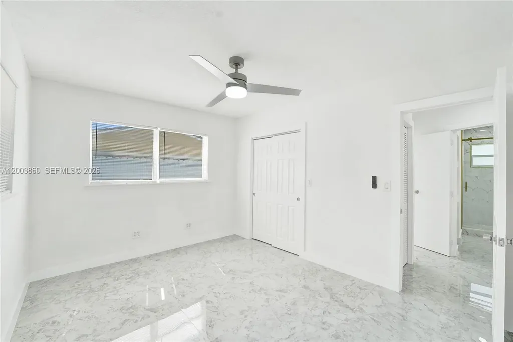 6442 Oak Street Hollywood FL 33024