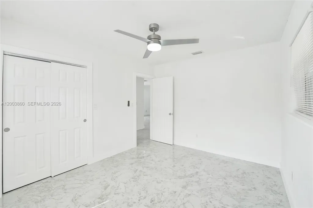 6442 Oak Street Hollywood FL 33024