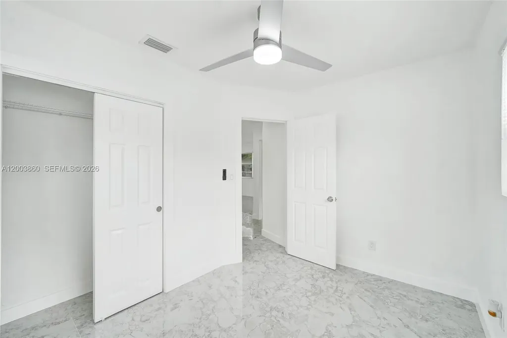 6442 Oak Street Hollywood FL 33024