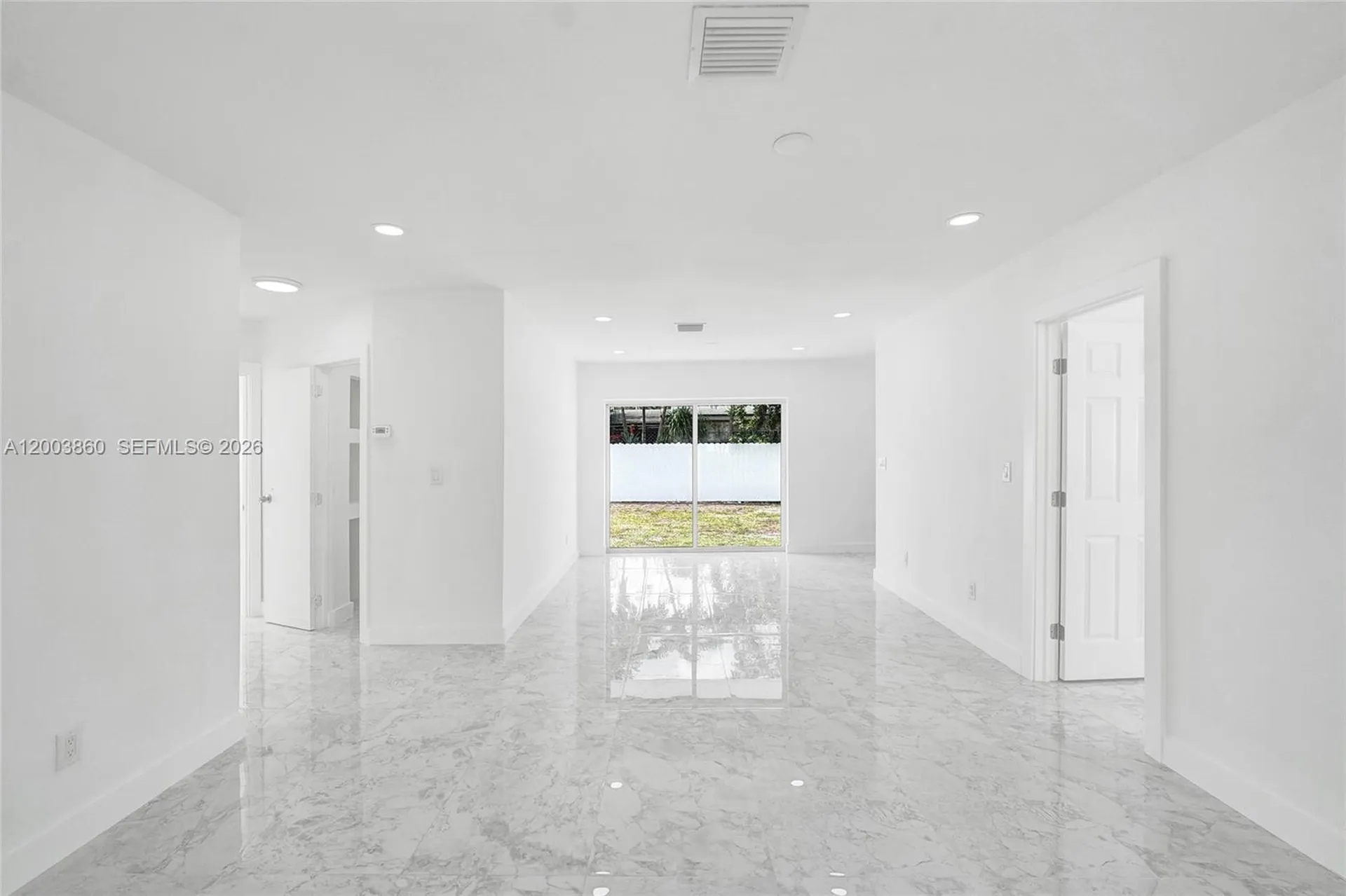 6442 Oak Street Hollywood FL 33024
