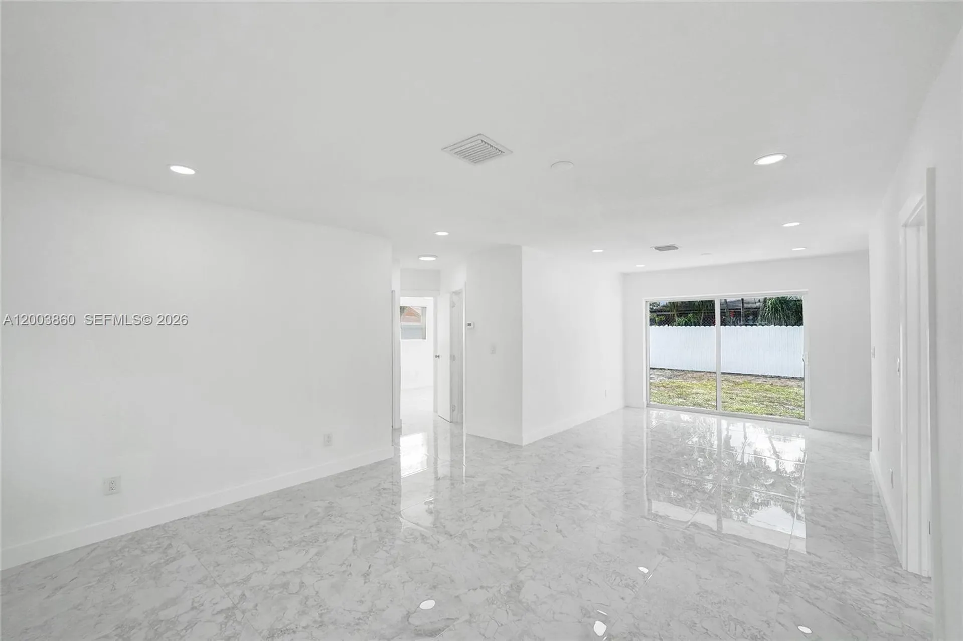 6442 Oak Street Hollywood FL 33024