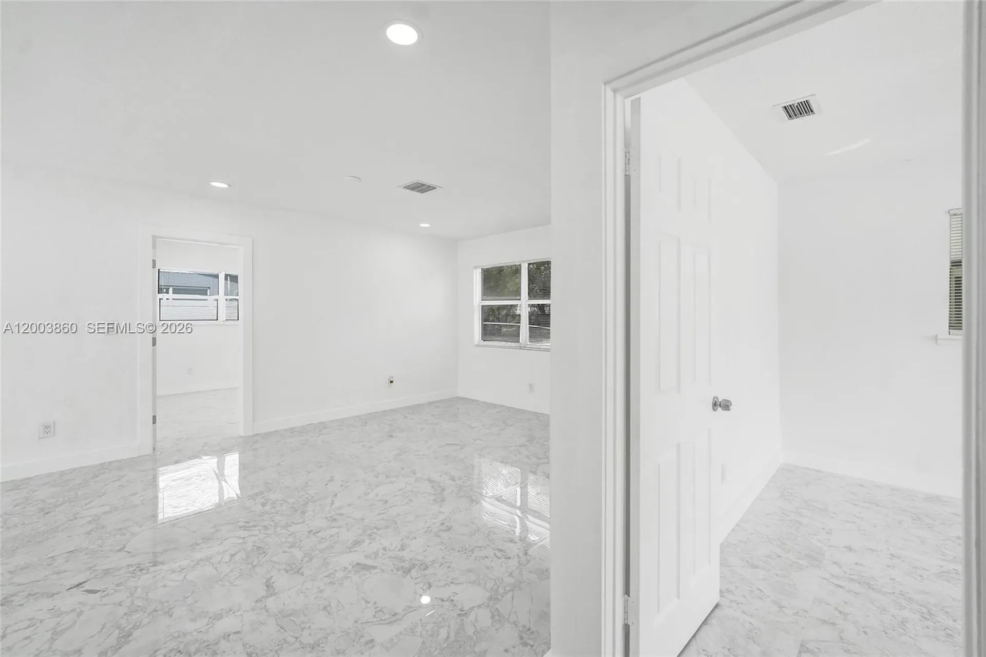 6442 Oak Street Hollywood FL 33024