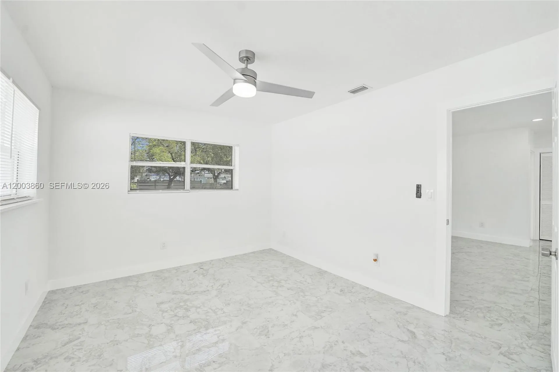 6442 Oak Street Hollywood FL 33024