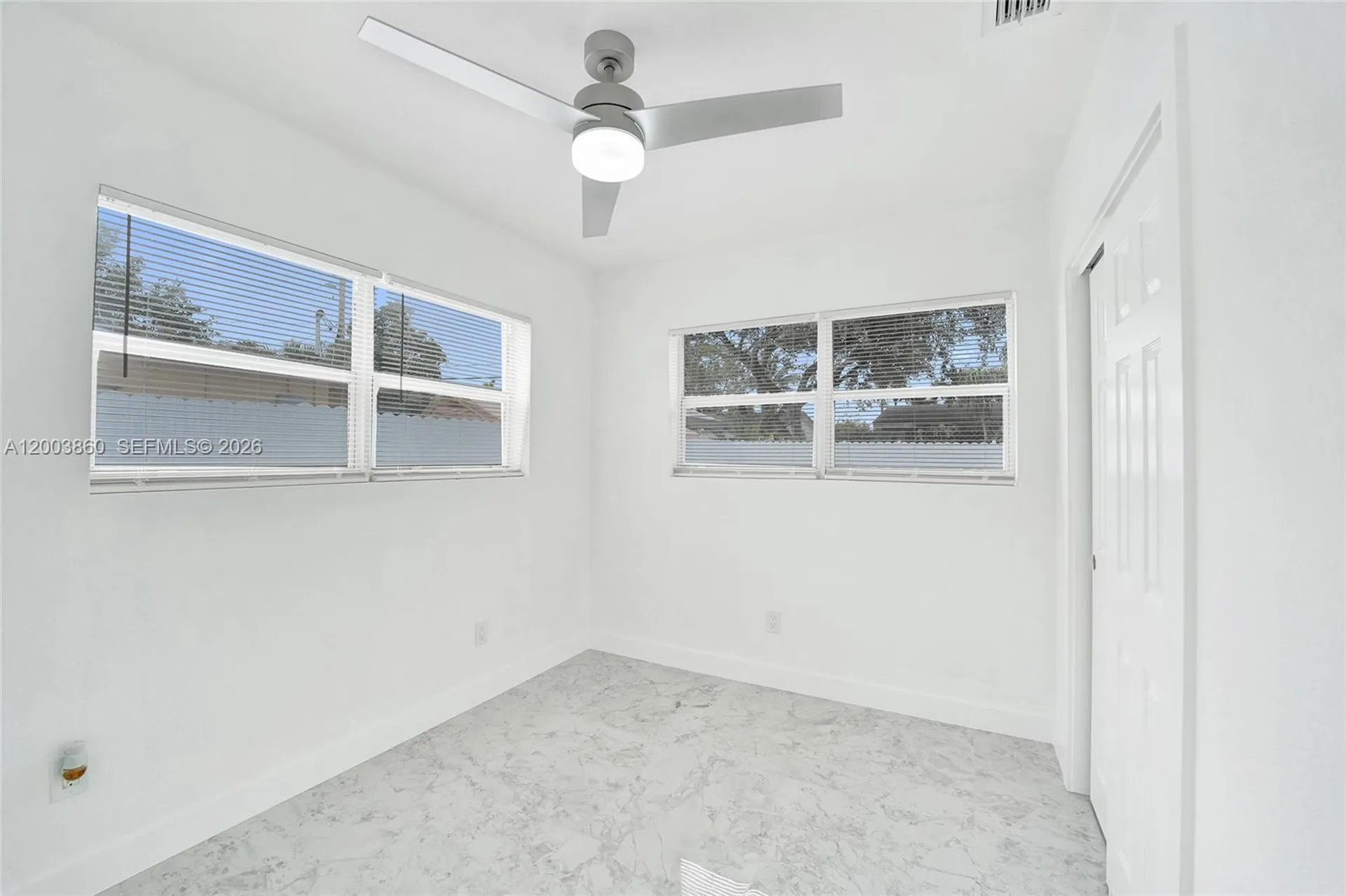 6442 Oak Street Hollywood FL 33024