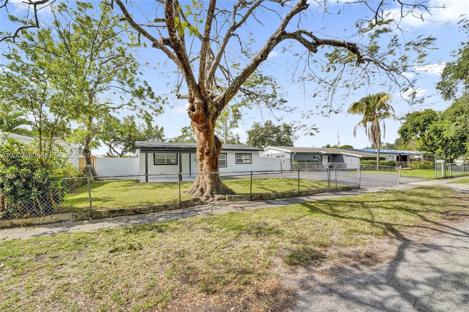 6442 Oak Street Hollywood FL 33024