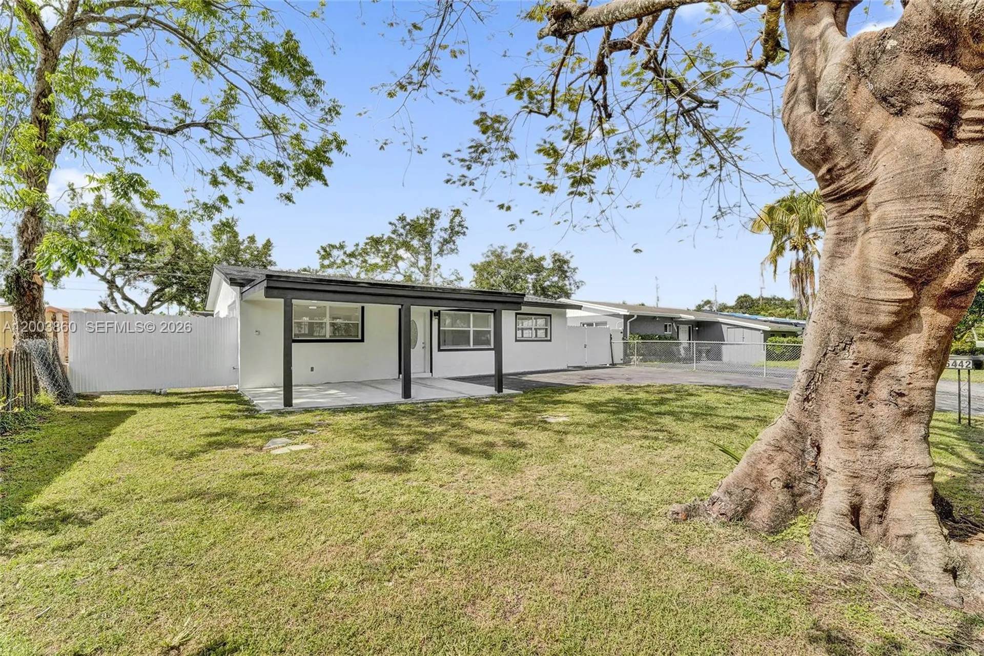 6442 Oak Street Hollywood FL 33024