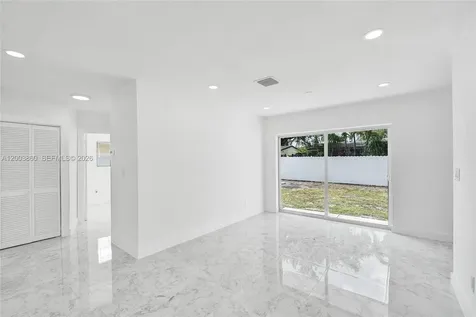 6442 Oak Street Hollywood FL 33024