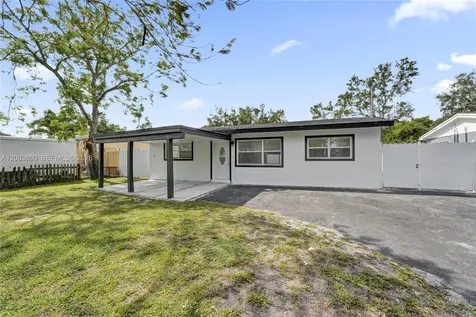 6442 Oak Street Hollywood FL 33024