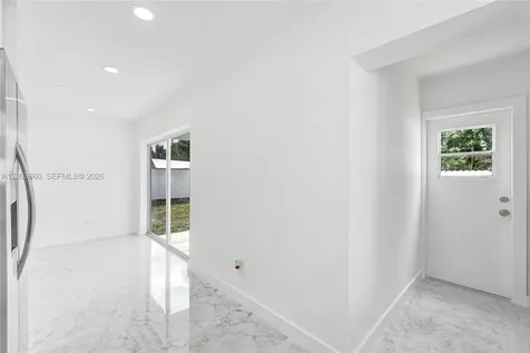 6442 Oak Street Hollywood FL 33024