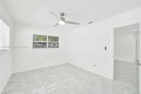 6442 Oak Street Hollywood FL 33024