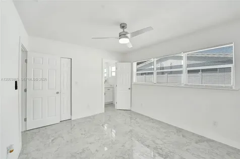 6442 Oak Street Hollywood FL 33024