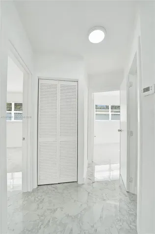 6442 Oak Street Hollywood FL 33024