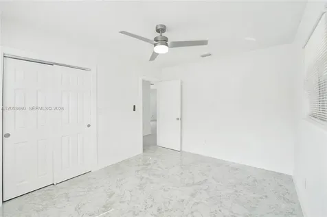 6442 Oak Street Hollywood FL 33024