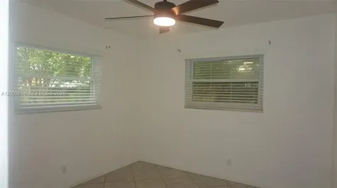 853 NE 37th Street Oakland Park FL 33334