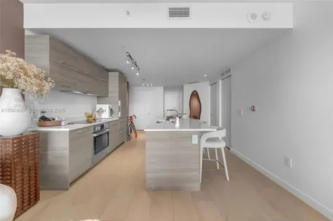 650 NE 32nd Street Miami FL 33137