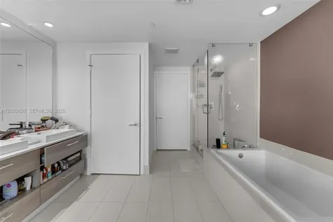 650 NE 32nd Street Miami FL 33137
