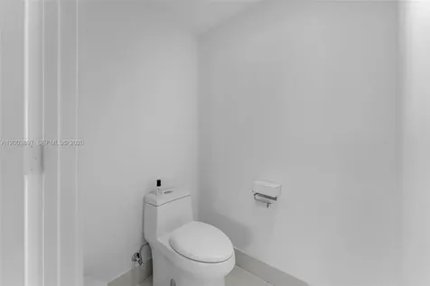 650 NE 32nd Street Miami FL 33137