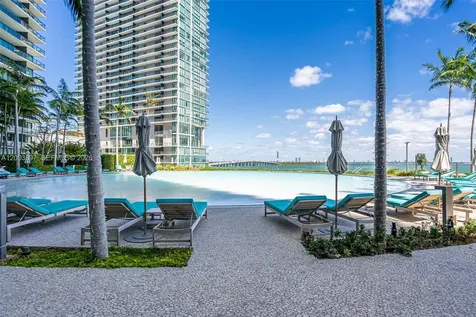 650 NE 32nd Street Miami FL 33137