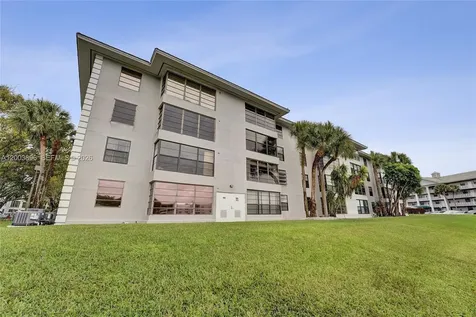 1530 Whitehall Drive Davie FL 33324