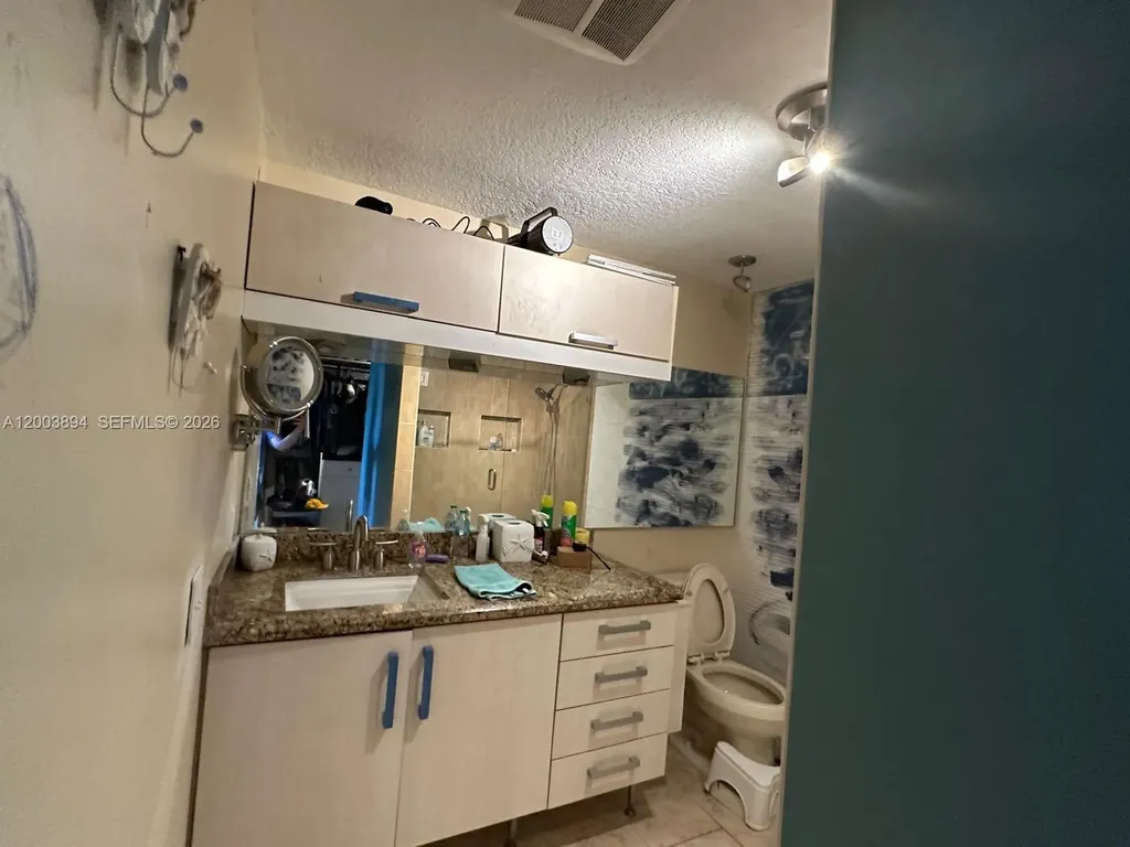 801 Palm Trail Delray Beach FL 33483