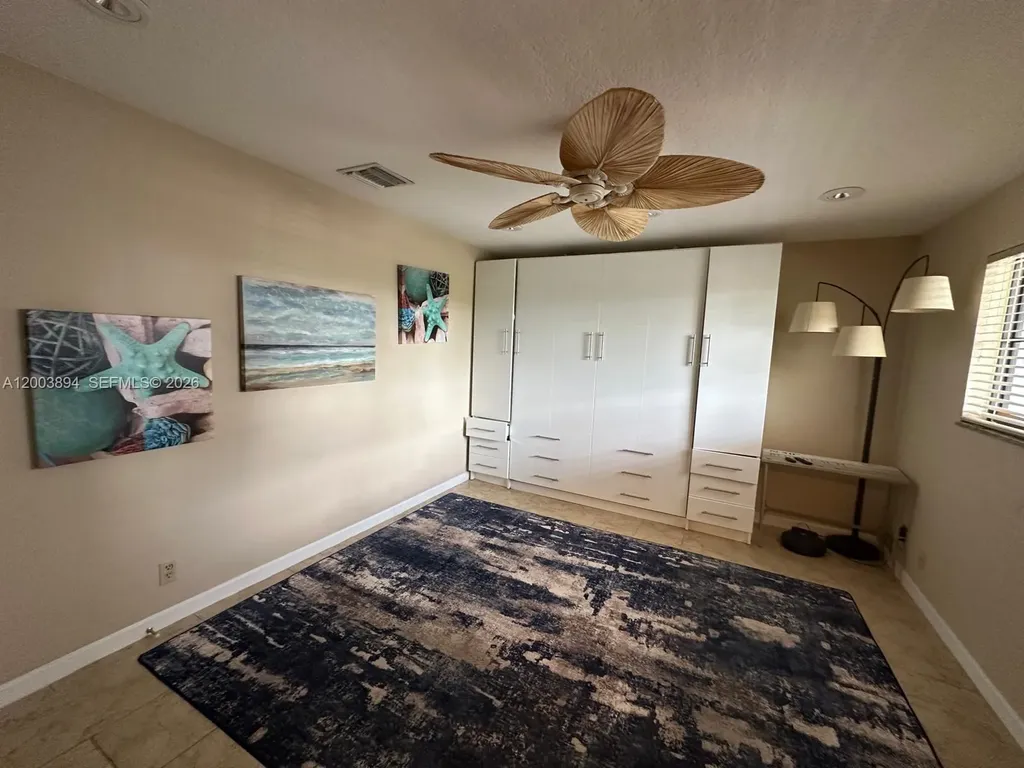 801 Palm Trail Delray Beach FL 33483