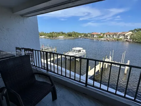 801 Palm Trail Delray Beach FL 33483