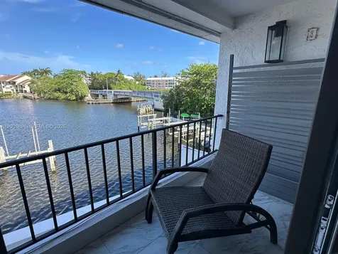 801 Palm Trail Delray Beach FL 33483