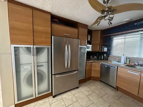 801 Palm Trail Delray Beach FL 33483
