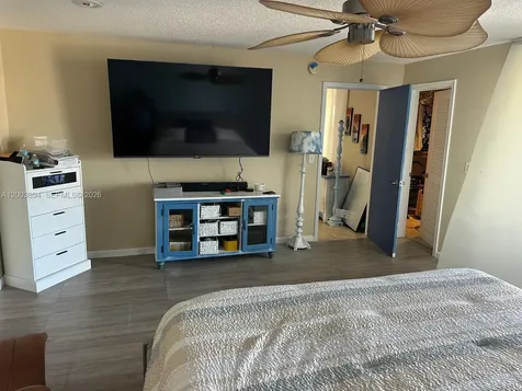 801 Palm Trail Delray Beach FL 33483