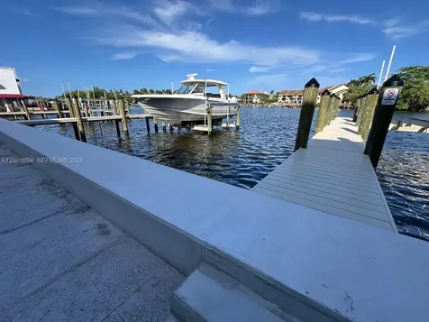 801 Palm Trail Delray Beach FL 33483