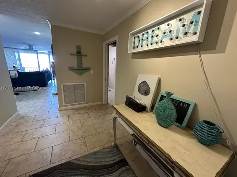 801 Palm Trail Delray Beach FL 33483