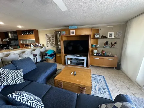 801 Palm Trail Delray Beach FL 33483
