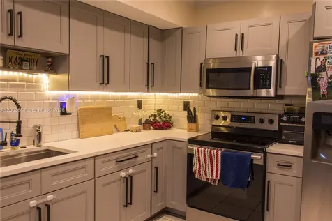 7645 NW 38th Court Sunrise FL 33351