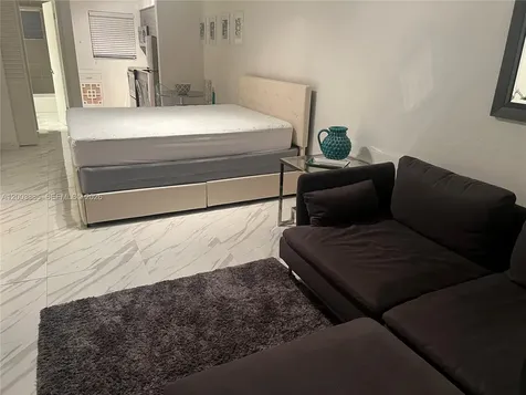 1611 West Avenue Miami Beach FL 33139
