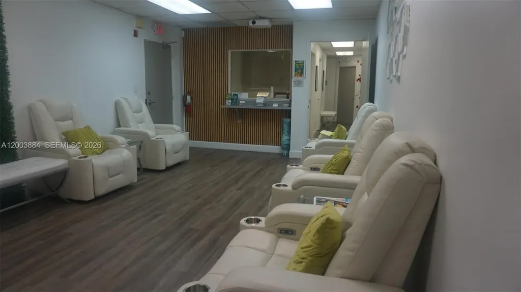 1250 E Hallandale Beach Boulevard Hallandale Beach FL 33009