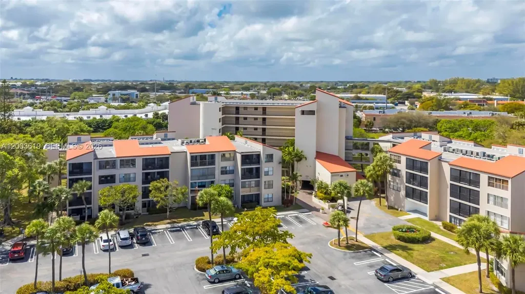 2322 S Cypress Bend Drive Pompano Beach FL 33069