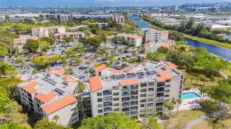 2322 S Cypress Bend Drive Pompano Beach FL 33069
