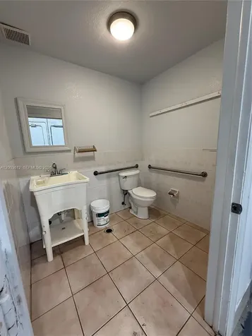 2954 W 84th Street Hialeah FL 33018