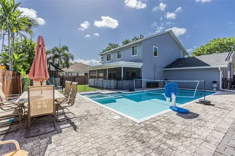7941 NW 3rd Place Plantation FL 33324